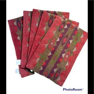 5 Aydin style place mats